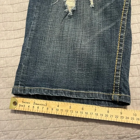 Hydraulic Jean Bermuda Shorts Women's Size 14 Distressed - Picture 6 of 8